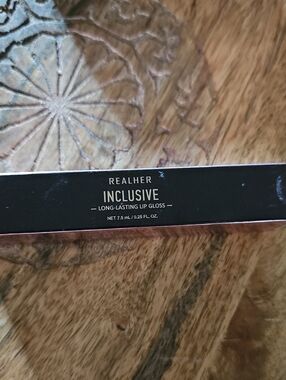 RealHer Inclusive Long-Lasting Lip Gloss — Unopened